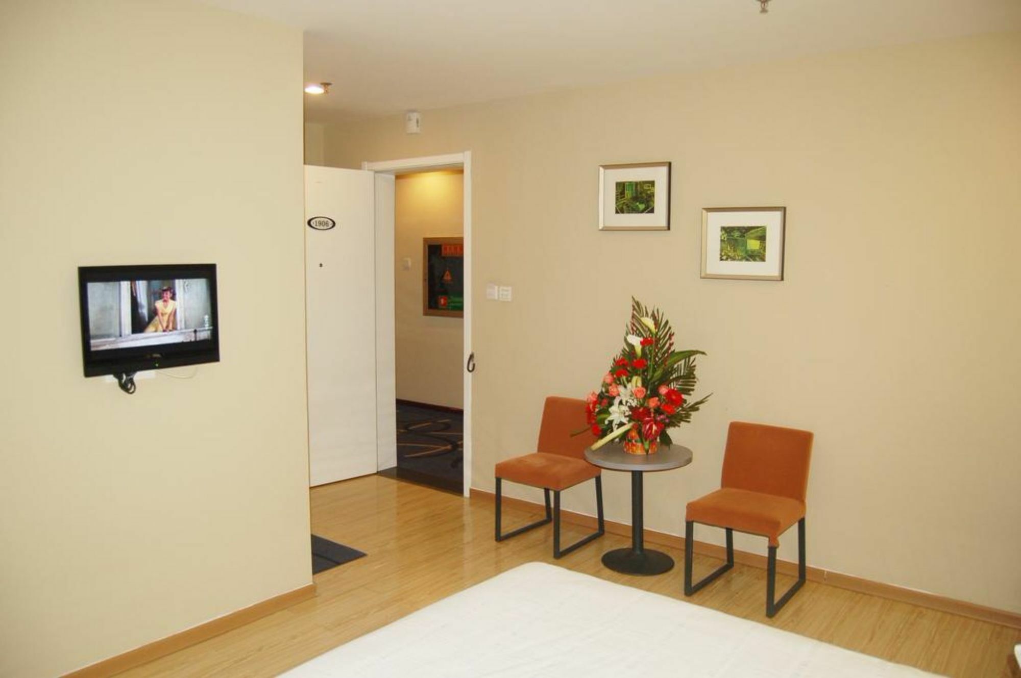 Luoyang Aviation E-Home Inn Exterior photo